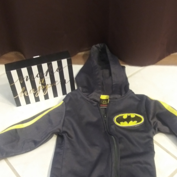 3T Batman zip up jacket - Picture 2 of 7